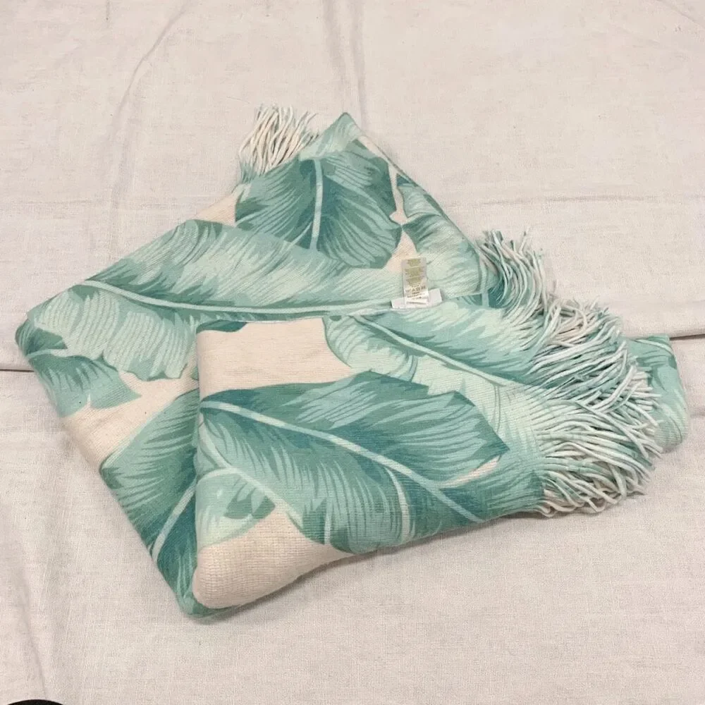 The Emily & Meritt Pottery Barn PB Teen Printed Palms Tropical soft Throw green